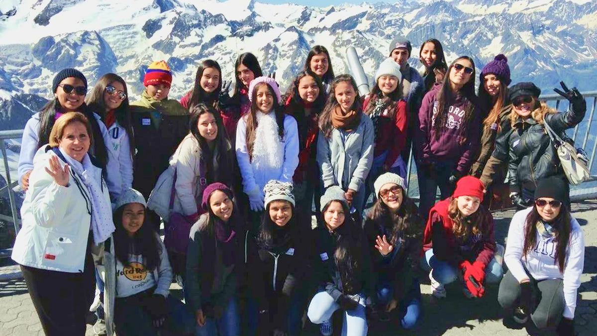 Recorriendo lo Mejor de Europa · Quinceañeras 2027